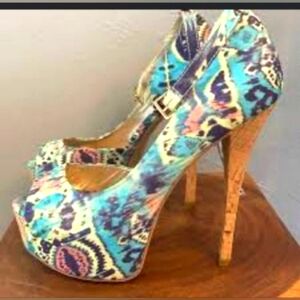 Chinese Laundry Carley Multicolor Aztec Print Platform Heels Women's Size 7.5